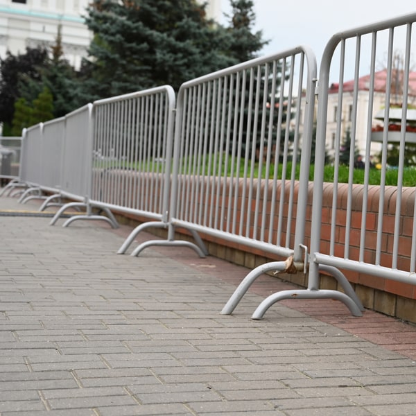 flexible rental duration for barricade rental depending on your needs, ranging from daily to weekly or even monthly